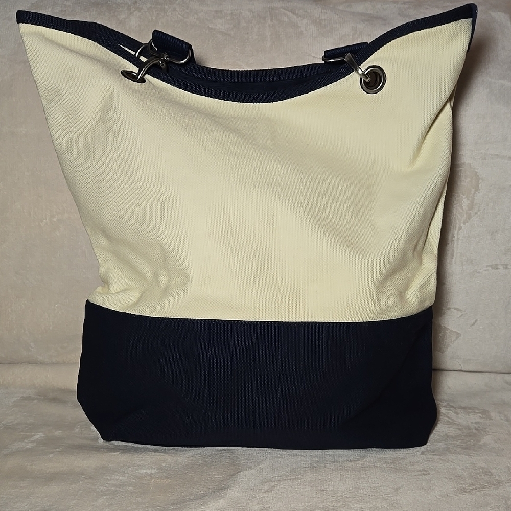 NWT Thirty-one Canvas Crew Carry-all Bag
